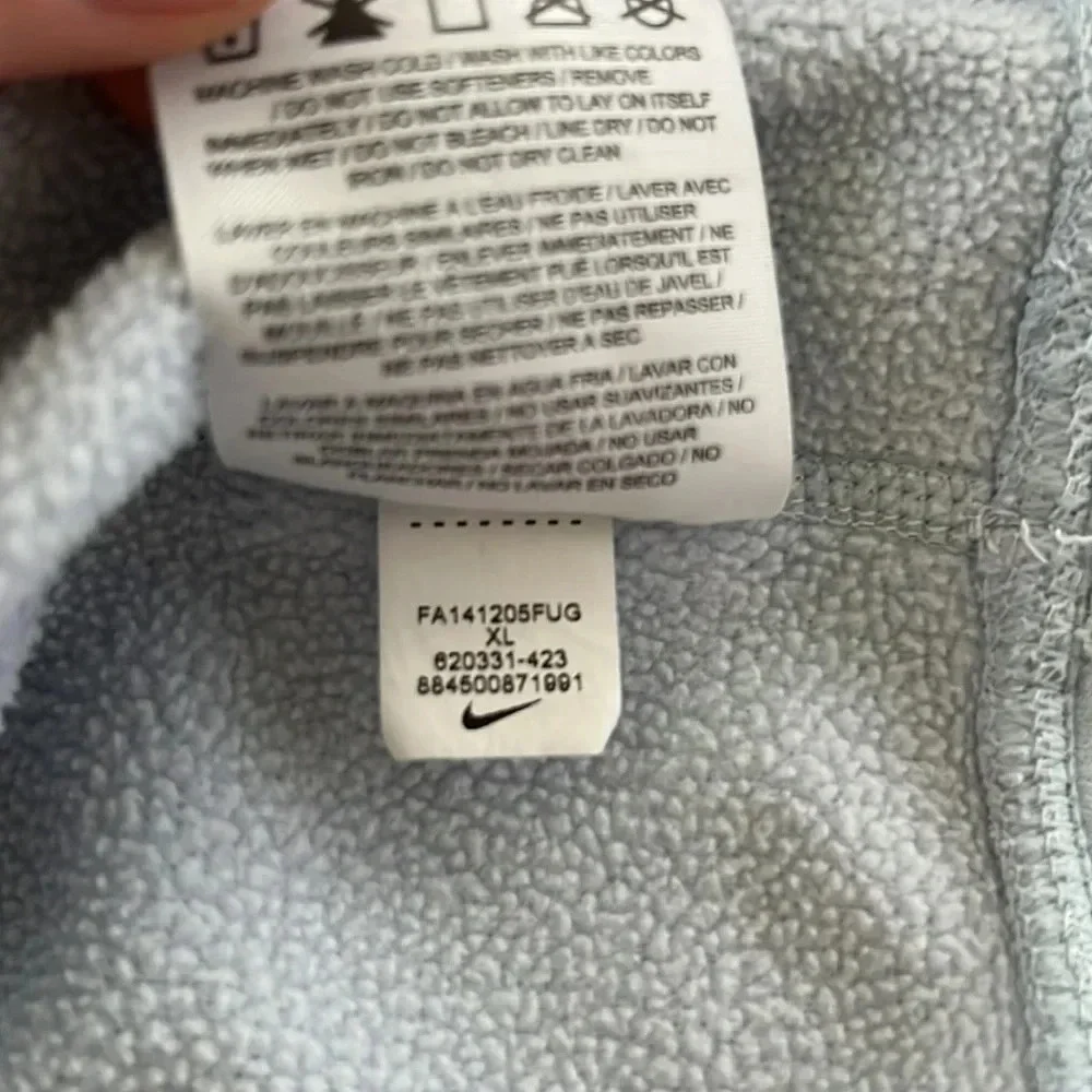 Nike Therma-Fit Blue and Grey hooded sweatshirt Women’s size XL